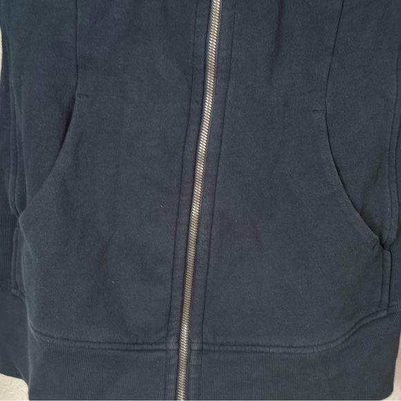 Lululemon Scuba Hoodie Sweater Zip up - Picture 5 of 5
